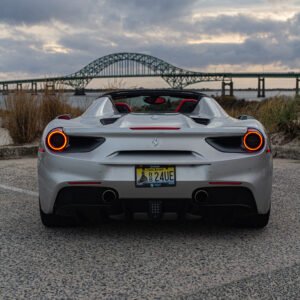 Ferrari 488 Spyder (Silver/Red)