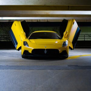 Maserati MC20 (Yellow)