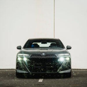 2024 BMW 760i (Grey)